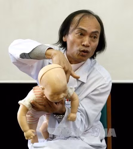 Học cách xử trí khi trẻ hóc dị vật ảnh 1