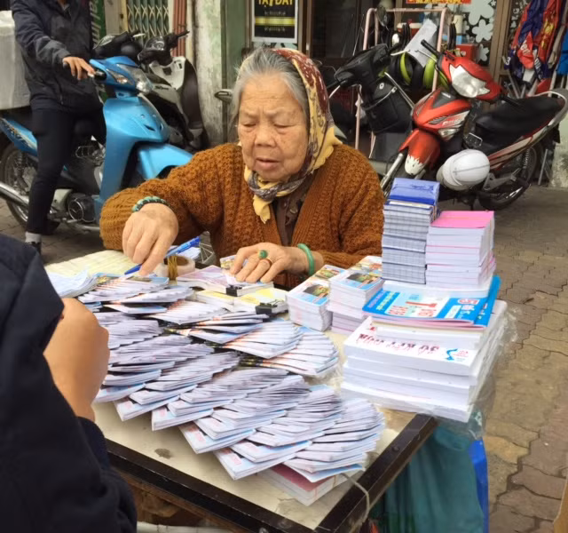 Xổ số “đìu hiu” trước ngày vía Thần Tài ảnh 1
