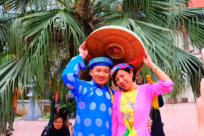 Đến Hội Lim, ngắm liền anh, liền chị náo nức... “seo phi” ảnh 6
