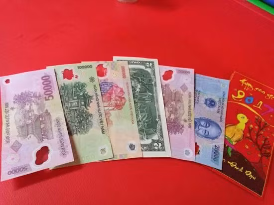 Muôn chiêu thú vị quản lý tiền lì xì của con ảnh 1
