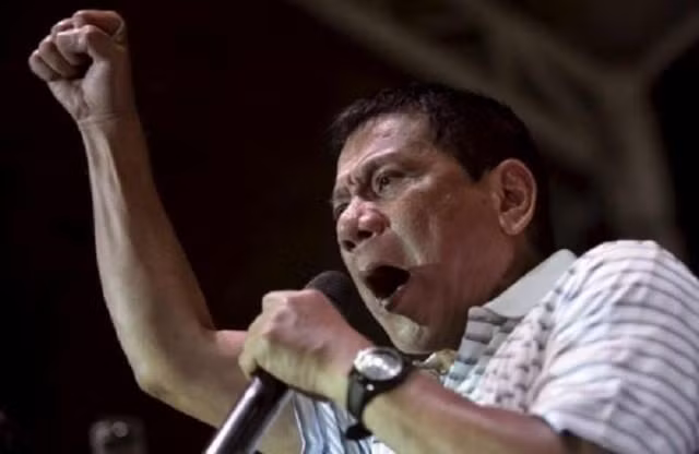 Dân Philippines rào rào ủng hộ ông Duterte chống ma túy ảnh 1