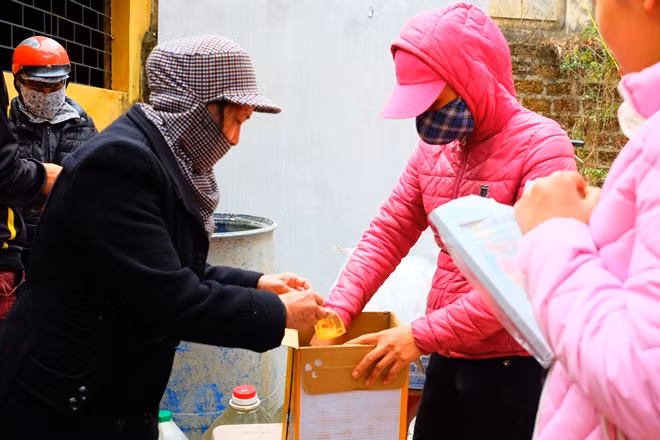 Du khách dự Hội Lim phải mất phí 5.000 đồng cho nhà vệ sinh... miễn phí ảnh 5