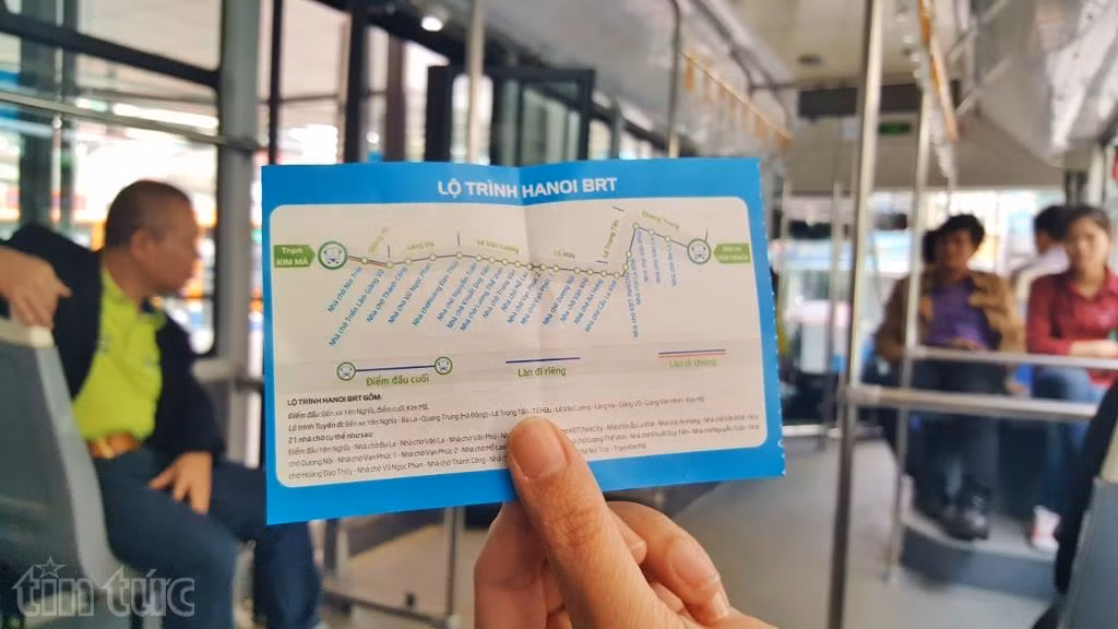 Trải nghiệm du Xuân bằng xe buýt nhanh BRT ảnh 3