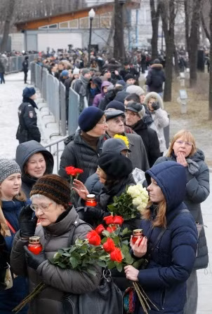 Đại diện Chính phủ Nga tham dự lễ viếng ông Nemtsov ảnh 3