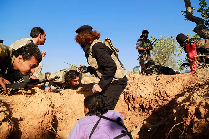 Nhóm phiến quân đầu tiên do Mỹ hậu thuẫn tại Syria tan rã ảnh 1