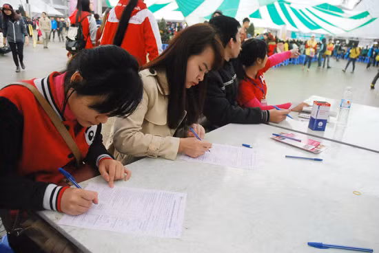 Hàng ngàn trái tim hưởng ứng Lễ hội Xuân Hồng 2015 ảnh 9