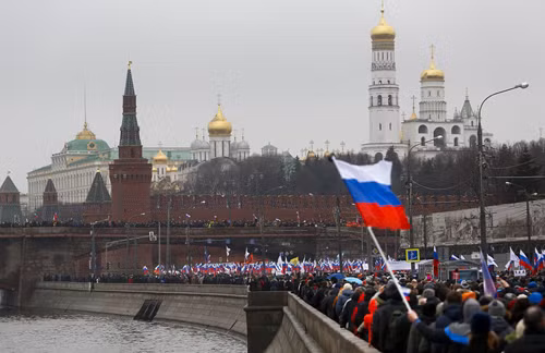 Hàng nghìn người Nga thương tiếc ông Nemtsov ảnh 3