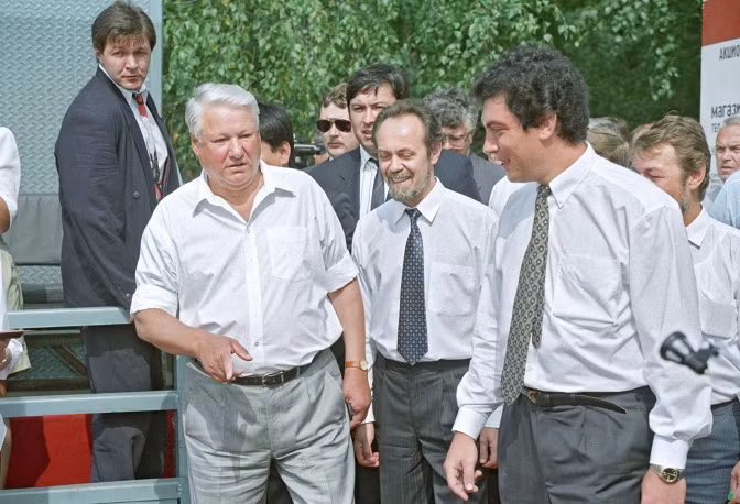 Sự nghiệp của thủ lĩnh đối lập Nga Nemtsov qua ảnh ảnh 2