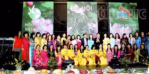 Phụ nữ Việt tại Séc tổ chức Dạ hội Tâm Xuân 2015 ảnh 1
