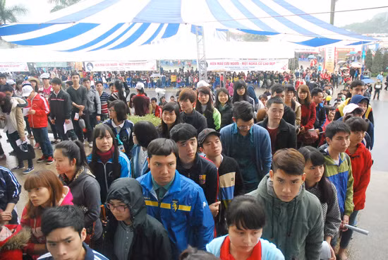 Hàng ngàn trái tim hưởng ứng Lễ hội Xuân Hồng 2015 ảnh 11