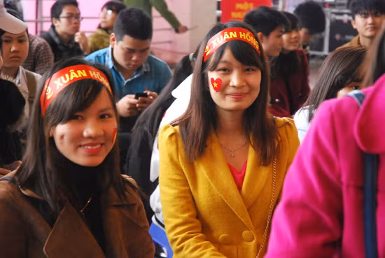 Hàng ngàn trái tim hưởng ứng Lễ hội Xuân Hồng 2015 ảnh 8