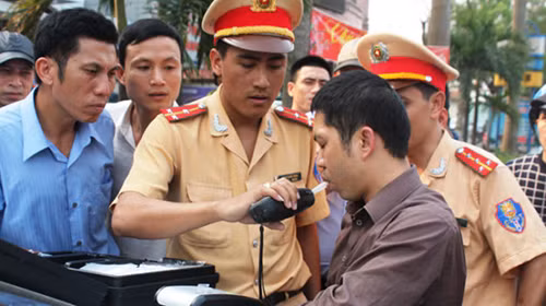 Tịch thu phương tiện vi phạm để răn đe ảnh 1
