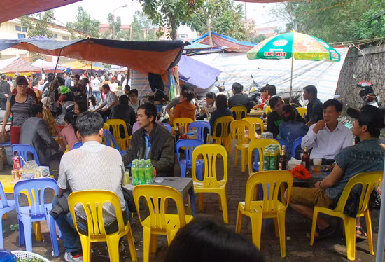 Hội Lim hay… hội chợ? ảnh 2