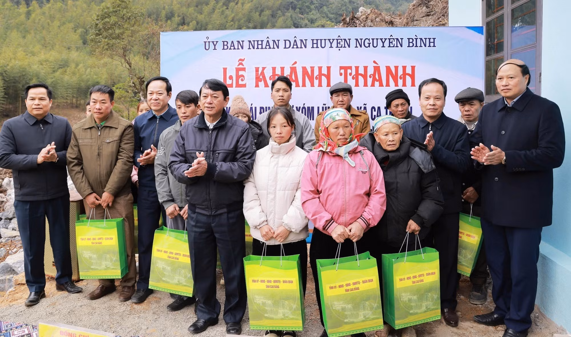 potal-cao-bang-khanh-thanh-2-khu-tai-dinh-cu-cho-cac-ho-thiet-hai-nang-sau-bao-yagi-7781410.jpg