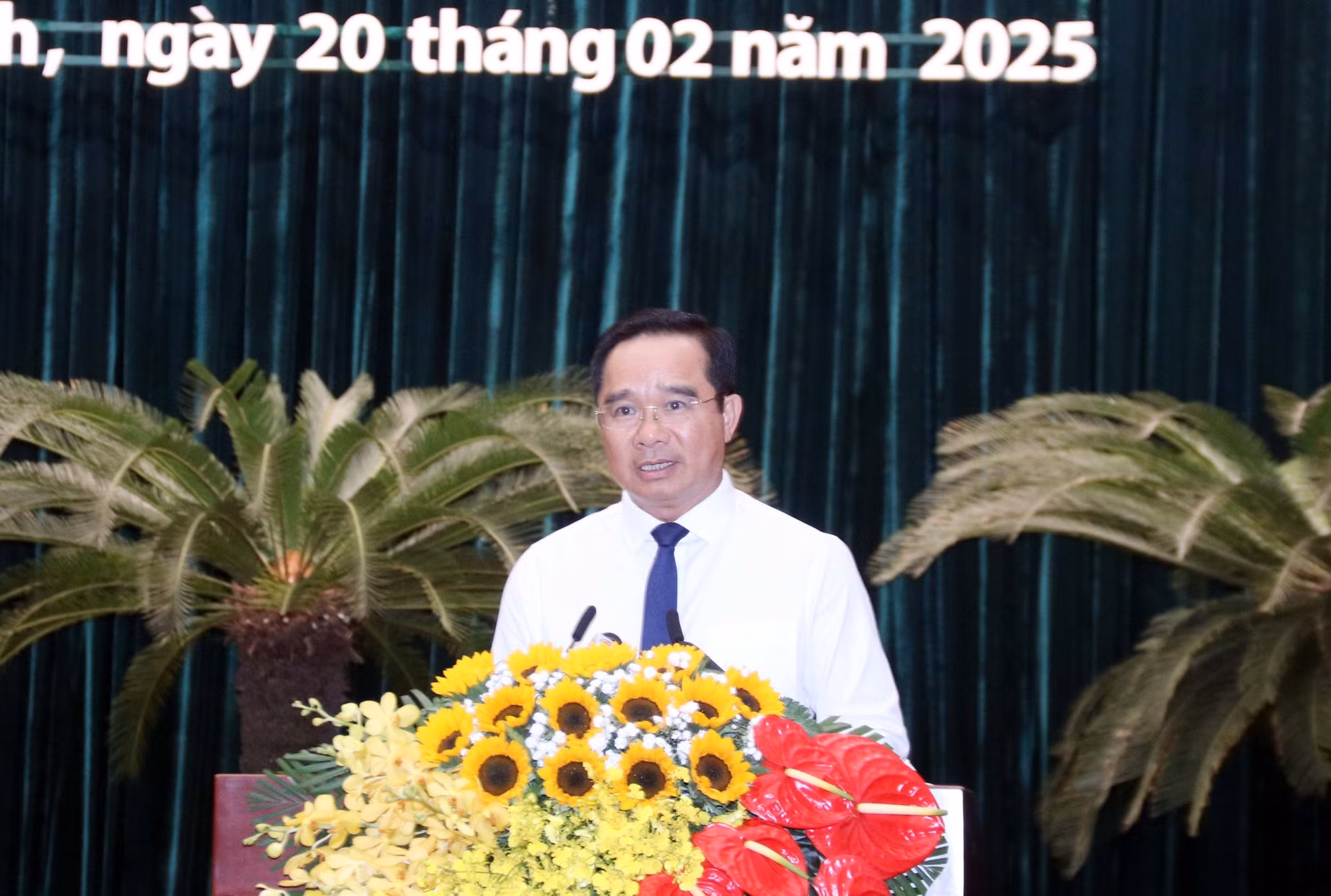 potal-dong-chi-nguyen-van-duoc-giu-chuc-chu-tich-ubnd-thanh-pho-ho-chi-minh-7866024.jpg