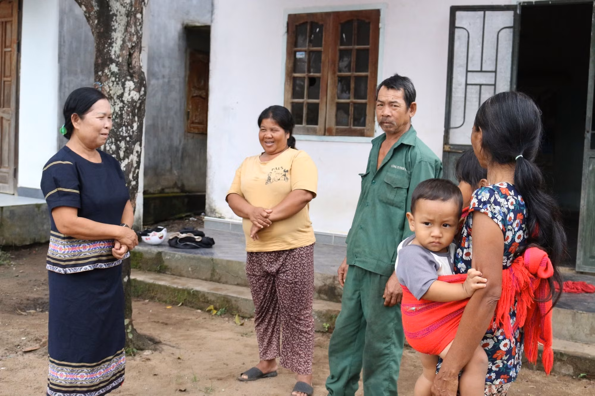 potal-kon-tum-xay-dung-dang-vung-manh-bam-sat-co-so-7877041.jpg