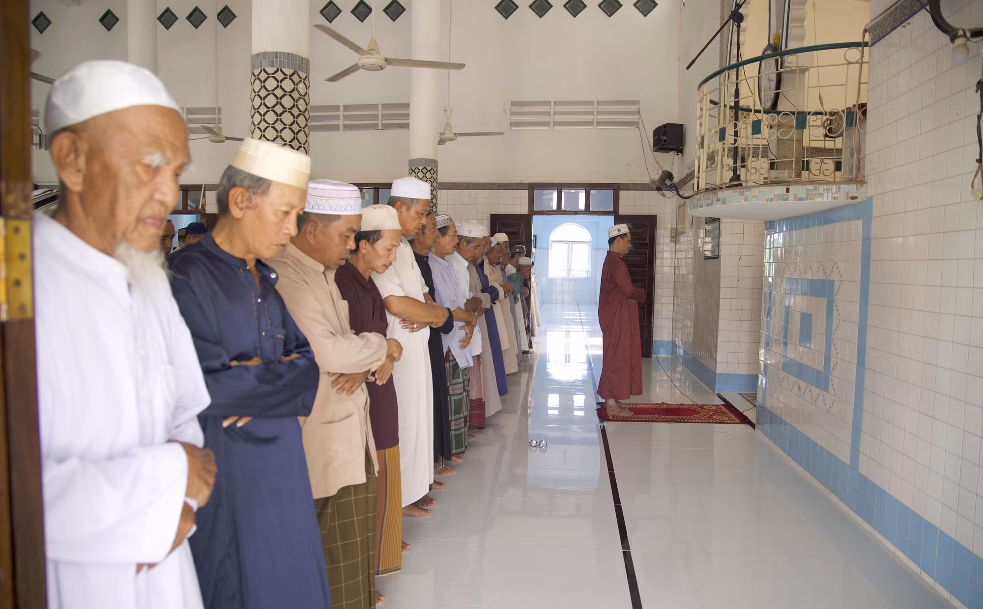 potal-dong-bao-cham-an-giang-don-mung-thang-le-ramadan-hoi-lich-1446-duong-lich-2025-7877787.jpg