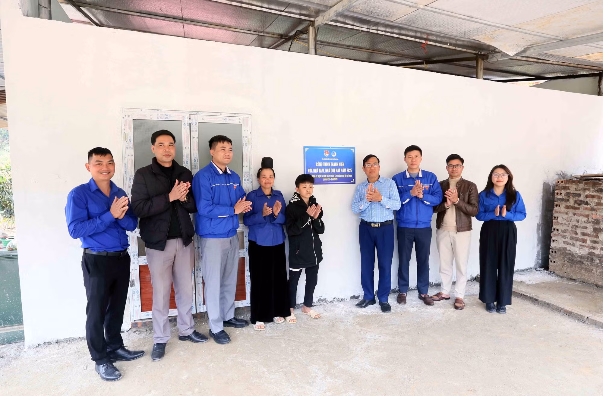 potal-day-nhanh-cong-tac-xoa-nha-tam-nha-dot-nat-o-son-la-7935002.jpg