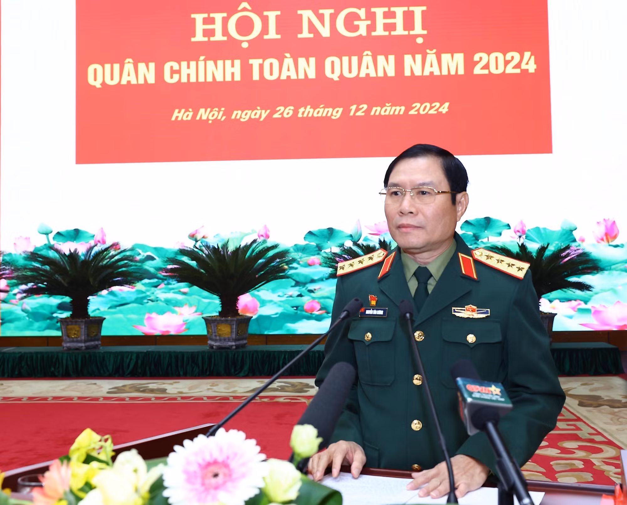 potal-chu-tich-nuoc-luong-cuong-du-hoi-nghi-quan-chinh-toan-quan-nam-2024-7776139.jpg
