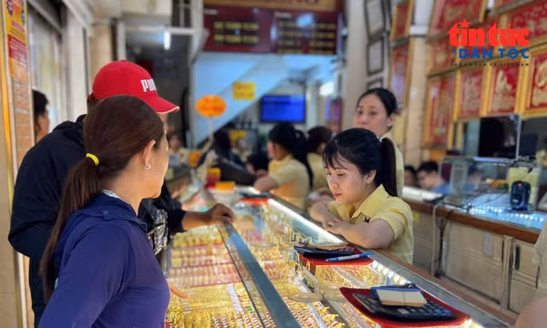 Giá vàng SJC sáng 22/9 đi ngang sau phiên giảm mạnh