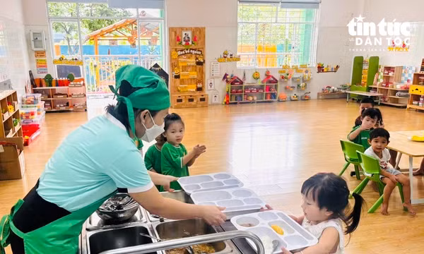 Giữ an toàn suất ăn học đường - Bài cuối: Giám sát bằng dữ liệu