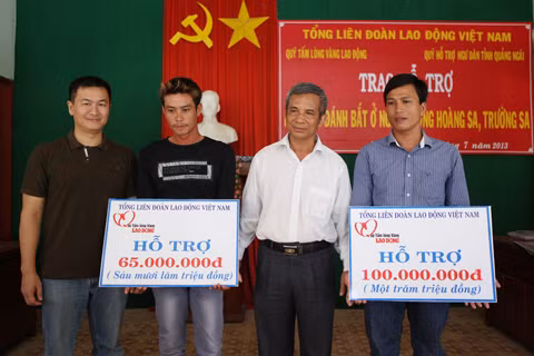 Hỗ trợ 165 triệu đồng cho ngư dân Lý Sơn ảnh 1