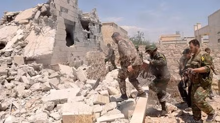 Quân đội Syria tiến hành chiến dịch lớn gần sân bay chiến lược ảnh 1