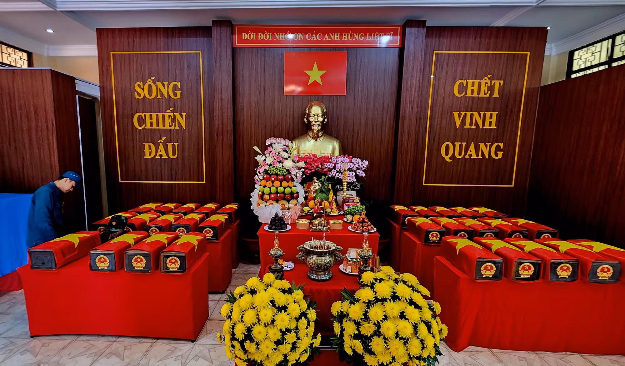 Thêm nhiều hài cốt liệt sĩ và di vật được phát hiện tại Công viên Lê Thị Riêng.