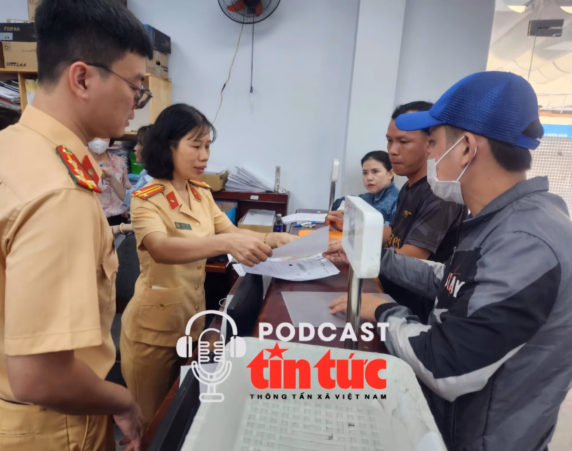 Công an TP Hồ Chí Minh tiếp nhận hồ sơ cấp, đổi giấy phép lái xe từ ngày 1/3.