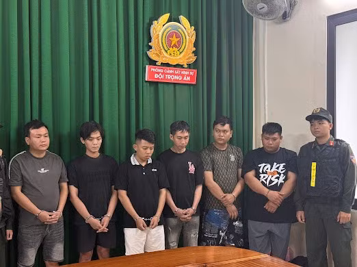 Công an TP Hồ Chí Minh bắt giữ 6 đối tượng cướp tiệm vàng.