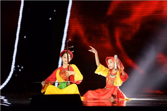 Vòng loại The Voice Kids 2017: Đình Tâm hát xẩm, Vũ Cát Tường chứng minh đẳng cấp HLV ảnh 4