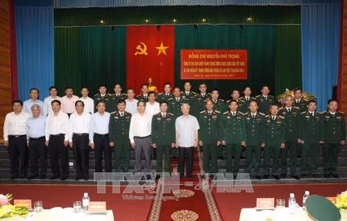 Tổng Bí thư Nguyễn Phú Trọng thăm, làm việc với Bộ Tư lệnh Quân khu 4 ảnh 2