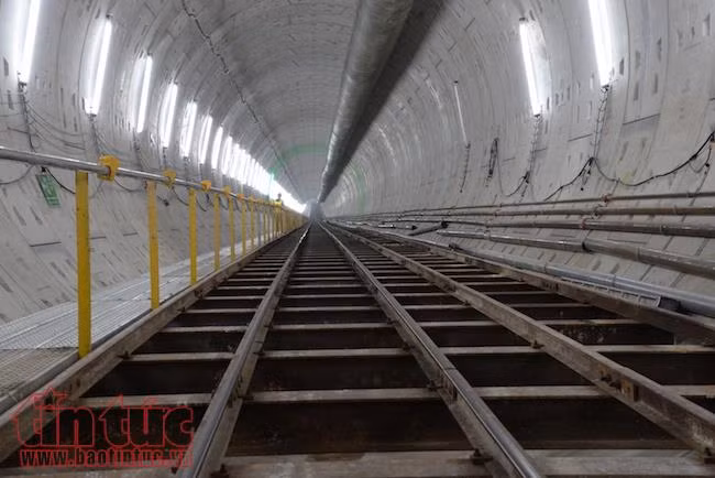Khám phá đường hầm metro hoàn thành đầu tiên dưới lòng Sài Gòn ảnh 3