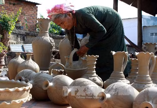 Bảo tồn nghề gốm truyền thống của người Chăm ảnh 1