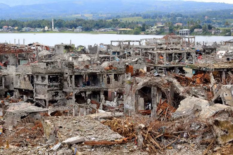 Cảnh tượng như 'ngày tận thế' ở Marawi sau khi thoát khỏi phiến quân Hồi giáo ảnh 3