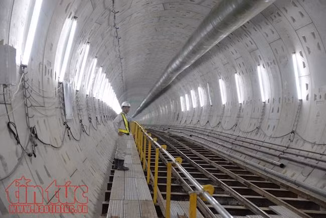 Khám phá đường hầm metro hoàn thành đầu tiên dưới lòng Sài Gòn ảnh 2