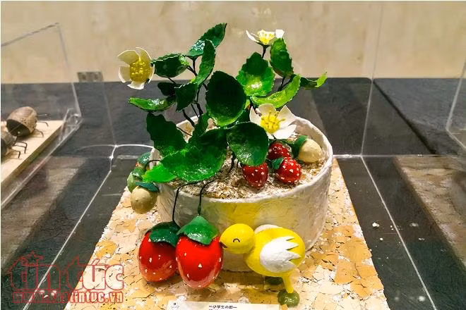 Những tác phẩm nghệ thuật độc đáo từ trứng ảnh 10