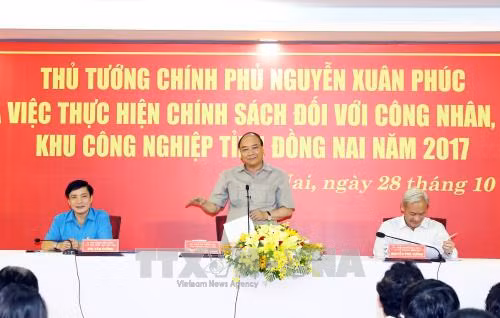 Thủ tướng Nguyễn Xuân Phúc đối thoại với công nhân Đồng Nai ảnh 1