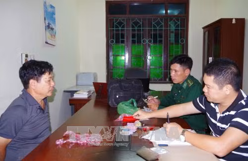 Phá đường dây buôn bán ma túy đá xuyên quốc gia ảnh 2
