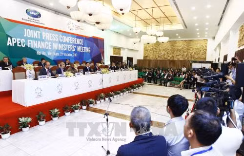 Hội nghị Bộ trưởng Tài chính APEC 2017 ra Tuyên bố chung của các bộ trưởng ảnh 2