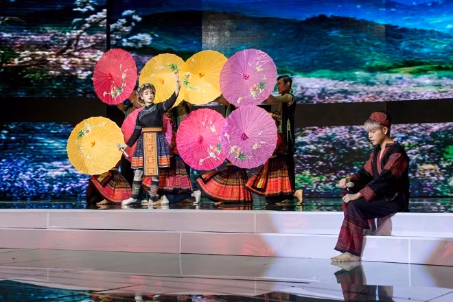 Đức Phúc và Cao Công Nghĩa mang Bolero phong cách Tây Bắc lên sân khấu ảnh 3