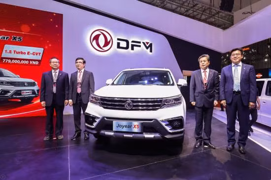 Tập đoàn Ô tô Đông Phong tham dự Triển lãm Ô tô quốc tế Việt Nam ảnh 1
