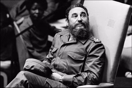 Từng có âm mưu gài mìn vào sò biển để ám sát lãnh tụ Fidel Castro ảnh 2