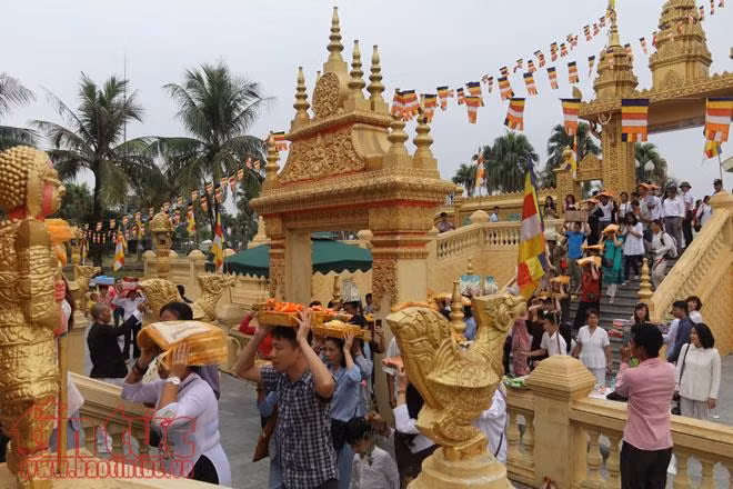Lễ dâng y Kathina tại chùa Khmer ảnh 5