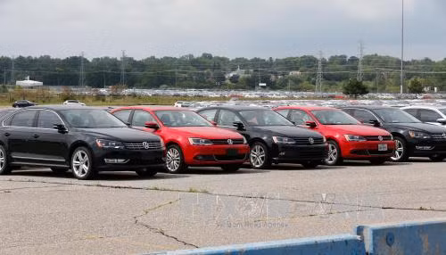 Lợi nhuận ròng của Volkswagen giảm mạnh do vụ gian lận khí thải ảnh 1