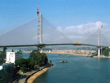 Bãi Cháy: Khách sạn cháy phòng dịp Tết ảnh 1
