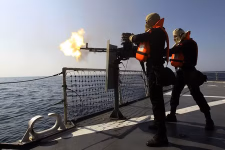  Iran lại đe dọa phong tỏa Eo biển Hormuz ảnh 1