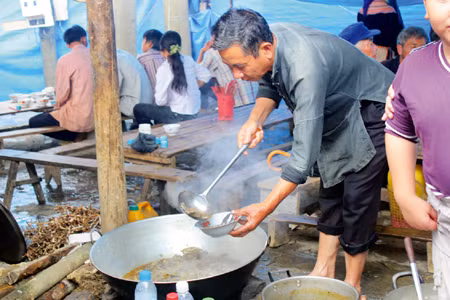 Sắc màu chợ vùng cao ảnh 7