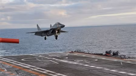 Ấn Độ thử nghiệm thành công MiG-29K trên tàu sân bay ảnh 2