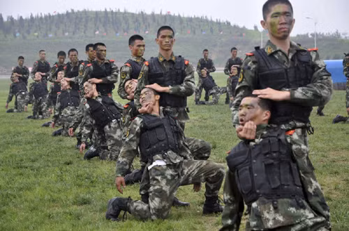 Xem Trung Quốc đào tạo đội ngũ bán quân sự ảnh 6
